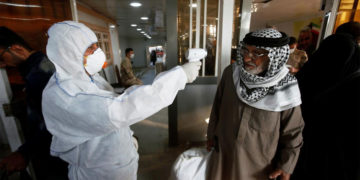 پشكنینى كۆرۆنا بۆ هاووڵاتیيهكى عێراقى | فۆتۆ: Reuters