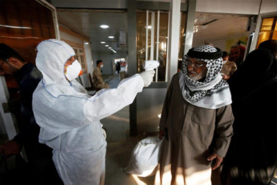 پشكنینى كۆرۆنا بۆ هاووڵاتیيه‌كى عێراقى | فۆتۆ: Reuters