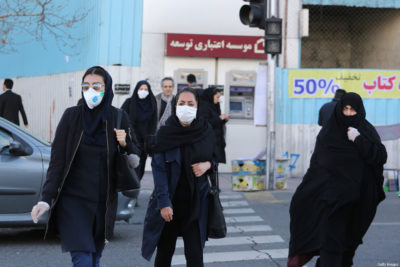 یه‌كێك له‌ شه‌قامه‌ گشتیه‌كانى تارانى پایته‌ختى ئێران | فۆتۆ: ATTA KENARE / AFP via Getty Images