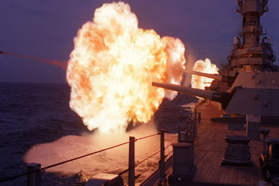 كه‌شتیه‌كى جه‌نگى | فۆتۆ: PH1 Terry Cosgrove/USN