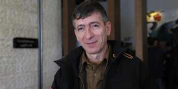 ئارى ههرسین، پهرلهمانتارى پێشووى پارتى دیموكراتى كوردستان