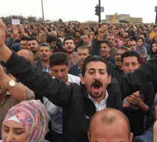 خۆپیشاندانى هاووڵاتییان له ههرێمى كوردستان | فۆتۆ: Anadolu Agency / Getty Image