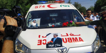 مهراسیمى ماڵئاوایكردن له تهرمى سهڵاح كوێخا، سهرپهرشتیارى پێشووى ئیدارهى گهرمیان | فۆتۆ: SNN