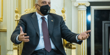 ساتهوهختى گهیشتنى مستهفا كازمى، سهرۆكوهزیرانى عێراق به فڕۆكهخانهى نێودهوڵهتى ههولێر | فۆتۆ: ئهژى عومهر