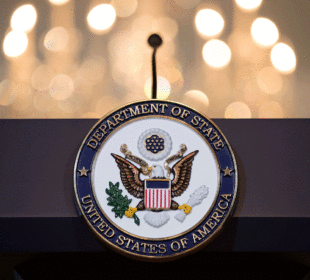 لۆگۆى وهزارهتى دهرهوهى ئهمریكا | فۆتۆ: Drew Angerer / Getty Images
