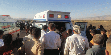 گواستنهوهى تهرمى قوربانیانى رووداوێكى هاتووچۆ لهسهر رێگاى ههڵهبجه سهیدسادق | فۆتۆ: SNN
