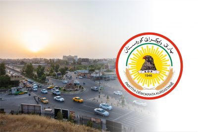 لۆگۆى پارتى دیموكراتى كوردستان و شه‌قامێكى سه‌ره‌كى له‌ شارى كه‌ركوك | فۆتۆ: KirkukNow