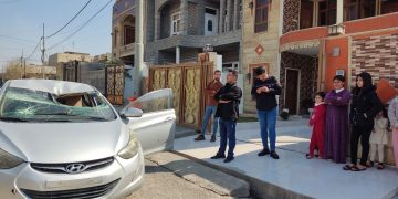كۆمهڵێك هاووڵاتى قهزاى خهبات كه له ترسى بومهلهرزه ماڵهكانى خۆیان بهجێهێشتووه | فۆتۆ: SNN