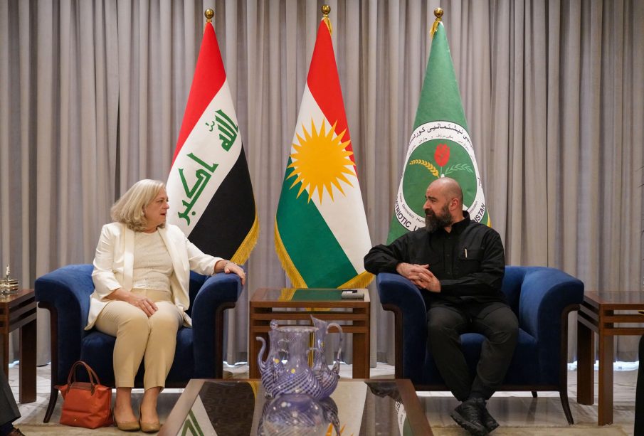كۆبوونه‌وه‌ى سه‌رۆكى یه‌كێتیى نیشتمانیى كوردستان له‌گه‌ڵ باڵیۆزى ئه‌مریكا له‌ عێراق | فۆتۆ: SNN