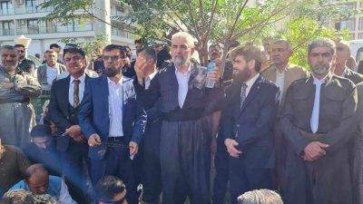 كامیل حاجى عه‌لى، سه‌ركرده‌ى بزووتنه‌وه‌ و به‌شێك لایه‌نگرانى باڵه‌كه‌ى دواى بایكۆتكردنى كۆنگره‌ى 12 | فۆتۆ: میدیاى كامیل حاجى عه‌لى
