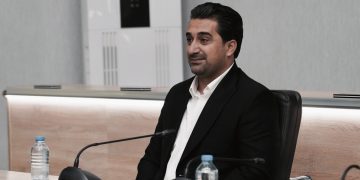 وههاب ههڵهبجهیی، فهرماندهى هێزهكانى دژه تیرۆر و ئهندامى سهركردایهتى یهكێتیی نیشتمانیی كوردستان | فۆتۆ: نووسینگهى راگهیاندنى وههاب ههڵهبجهیی
