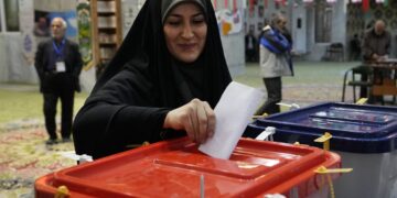 خانمێكى ده‌نگده‌رى ئێرانى | فۆتۆ: AP