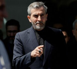 عهلى باقر كرنى، وهزیرى دهرهوهى ئێران به وهكالهت | فۆتۆ: Lisa Leutner/Reuters