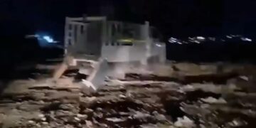 وێنه‌ى ئه‌و سه‌كۆ مووشه‌كیه‌ى كه‌ لێیه‌وه‌ هێرشكرایه‌سه‌ر سه‌ربازگه‌ى عه‌ین ئه‌سه‌د | فۆتۆ: به‌ره‌ى مقاوه‌مه‌
