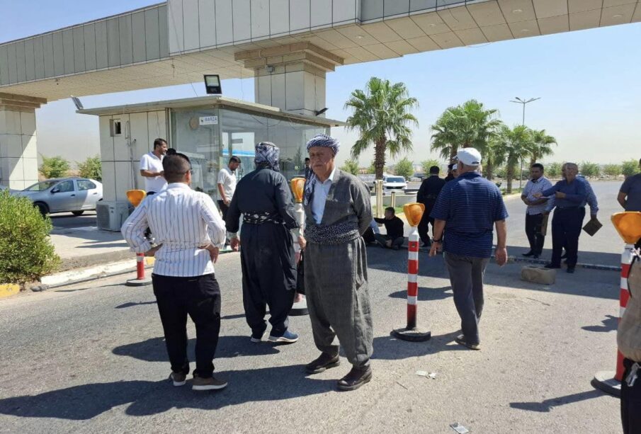 خۆپیشاندانى هاووڵاتیانى هه‌ولێر له‌به‌ر بێئاوى | فۆتۆ: SNN